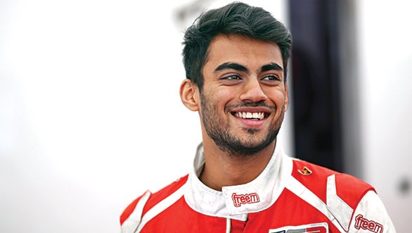 اکھل نے پندرہویں پائیدان پر ریس فنش کی