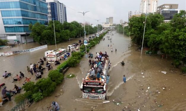 پاکستان میں بارش اور سیلاب سے 15 افراد ہلاک ، 26 زخمی