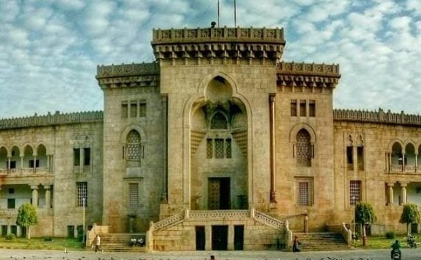 حیدرآباد کی عثمانیہ یونیورسٹی کے طلبا کا احتجاج