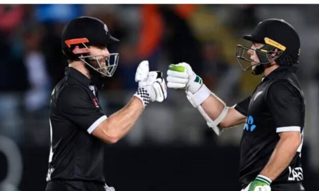 ہندوستان لیتھم کے طوفان میں اڑا، نیوزی لینڈ سات وکٹوں سے جیت گیا