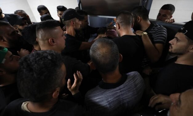 مغربی کنارے میں اسرائیلی حملے میں 3 فلسطینیوں کی موت، 30 زخمی
